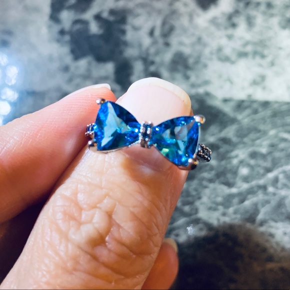 Jewelry - Sterling silver Blue bow ring